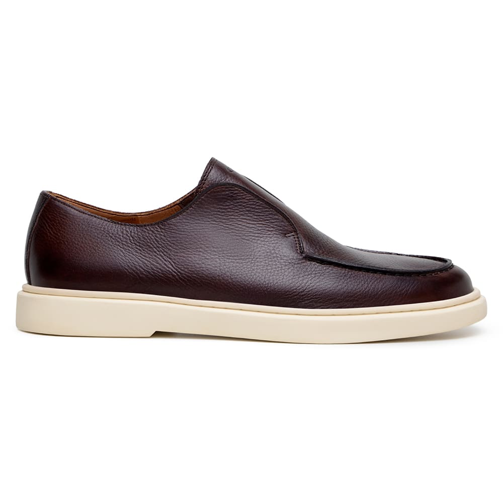 Best Sellers: The casual favorites of our customers